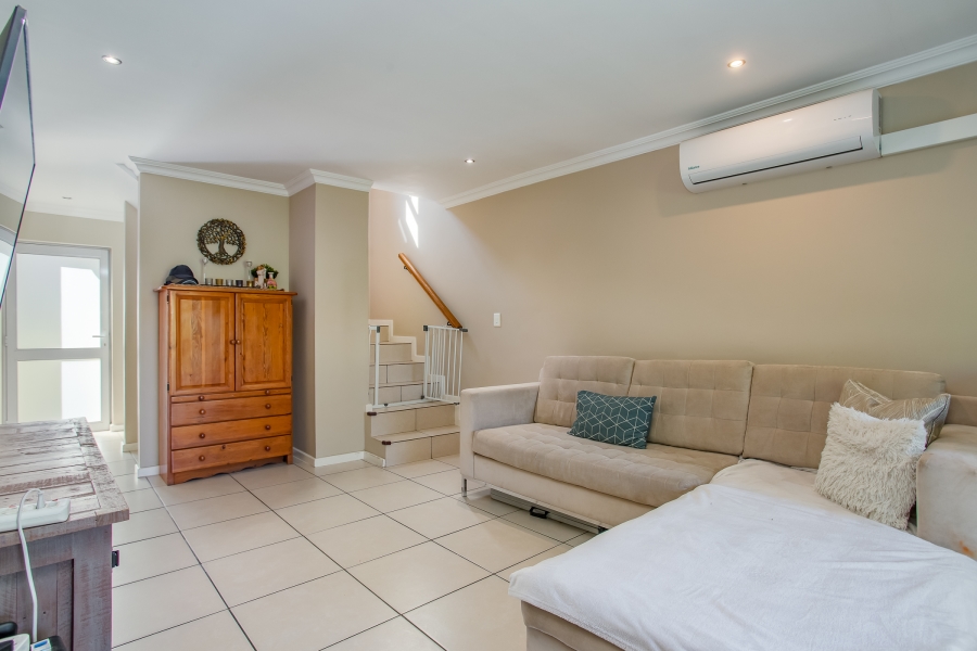 To Let 3 Bedroom Property for Rent in Boschenmeer Golf Country Estate Western Cape